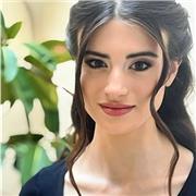 Profesora de canto moderno y técnica vocal – todos los niveles